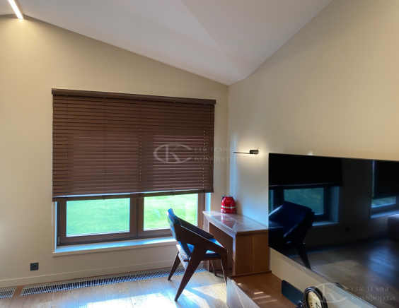 Горизонтальные жалюзи